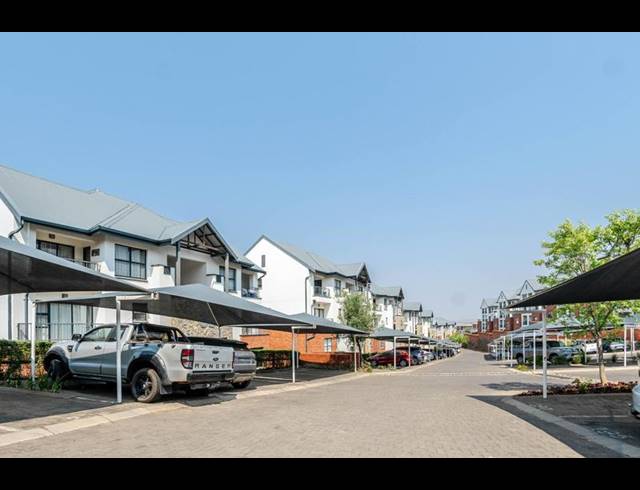 3 BEDROOM APARTMENT FOR SALE IN OAKDENE